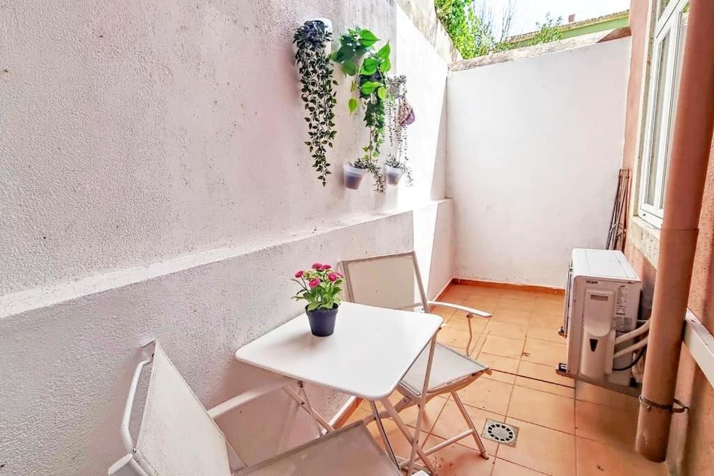 Sapadores - 2 Bedrooms Apartment Lisbon Boho Chic المظهر الخارجي الصورة