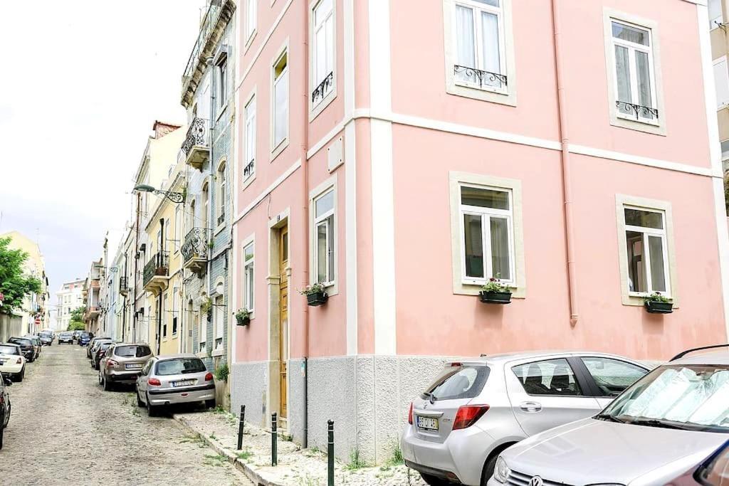 Sapadores - 2 Bedrooms Apartment Lisbon Boho Chic المظهر الخارجي الصورة