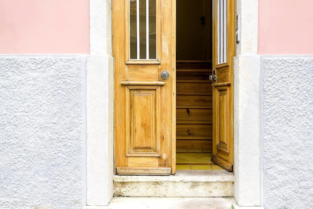 Sapadores - 2 Bedrooms Apartment Lisbon Boho Chic المظهر الخارجي الصورة